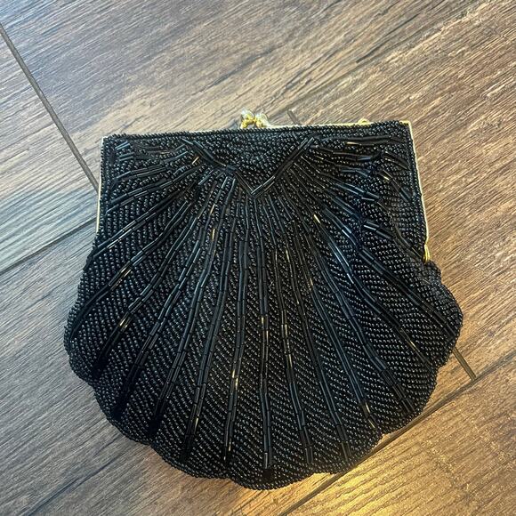 Vintage Black Beaded Seashell Scallop Snap Closure Gold Strap Purse Clutch - Picture 3 of 5